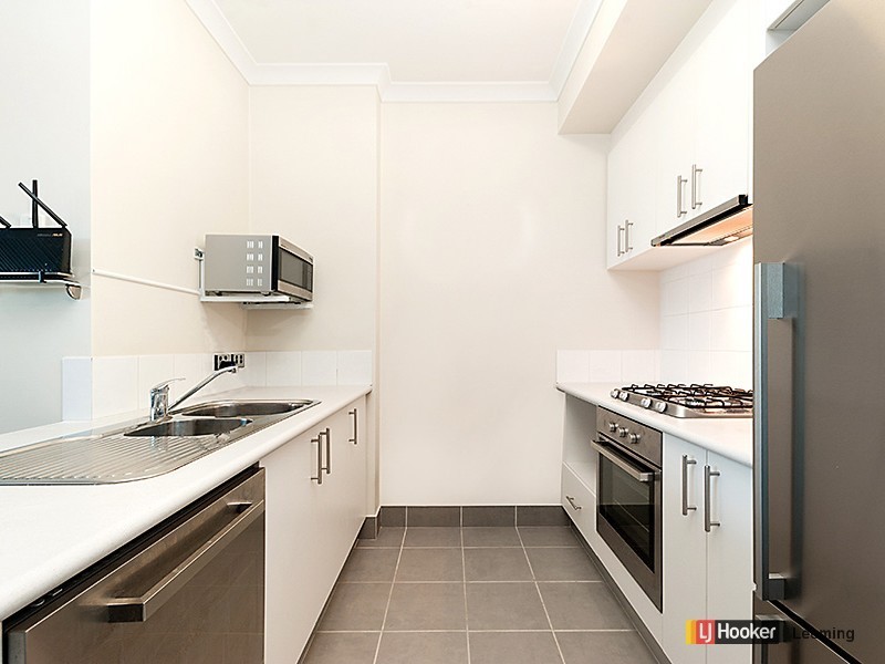 17/34 Malata Crescent, Success WA 6164