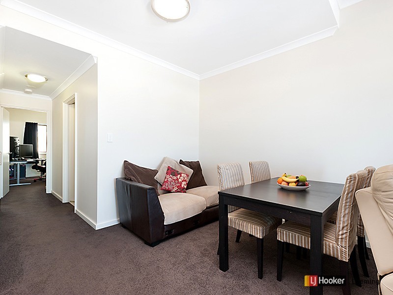 17/34 Malata Crescent, Success WA 6164