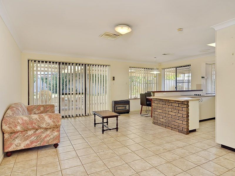 11 Windmill Drive, Bibra Lake WA 6163