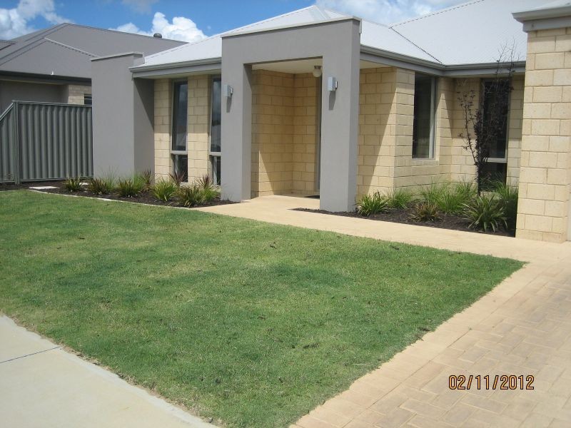 6 Cranbourne Way, Darling Downs WA 6122