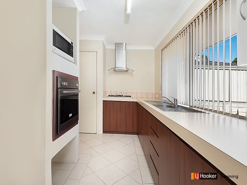 20 Meadow Grove, Leeming WA 6149