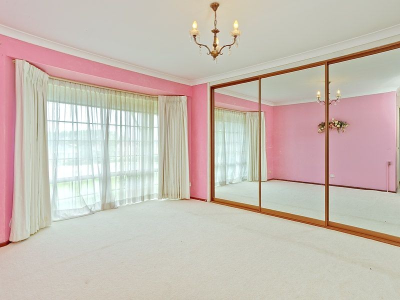 15 Jackson Avenue, Winthrop WA 6150