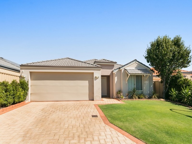 40 Claridge Circle, Thornlie WA 6108