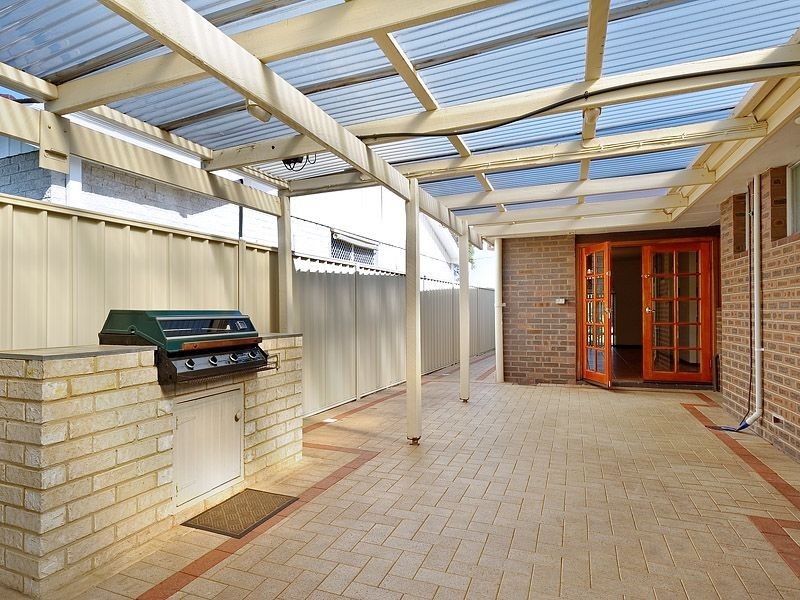 94 Pinetree Gully Road, Willetton WA 6155