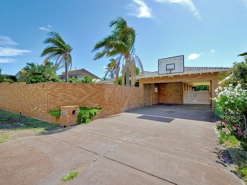 28 Damepattie Drive, Willetton WA 6155