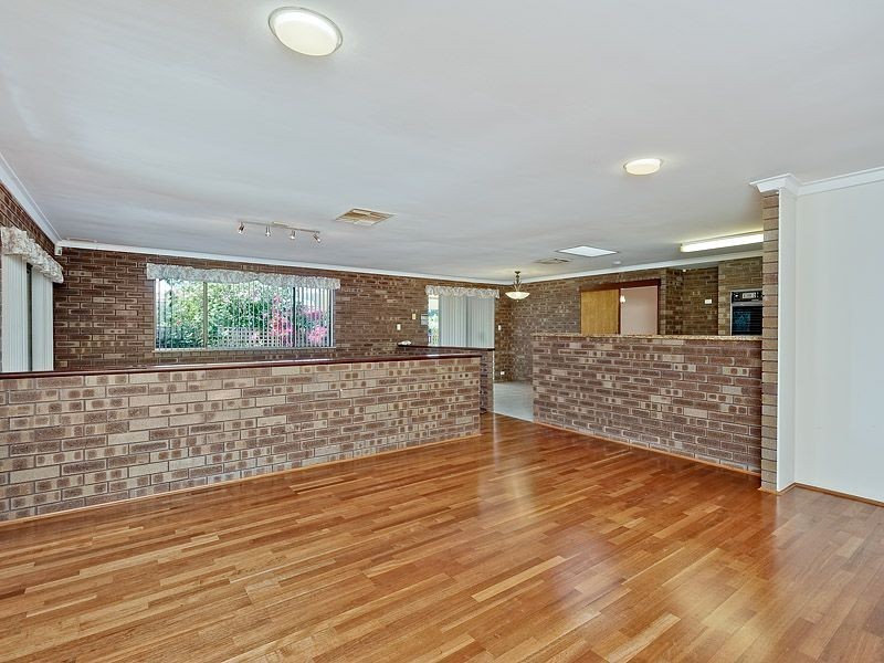 28 Damepattie Drive, Willetton WA 6155