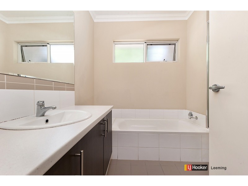 101A Ravenswood Drive, Westminster WA 6061