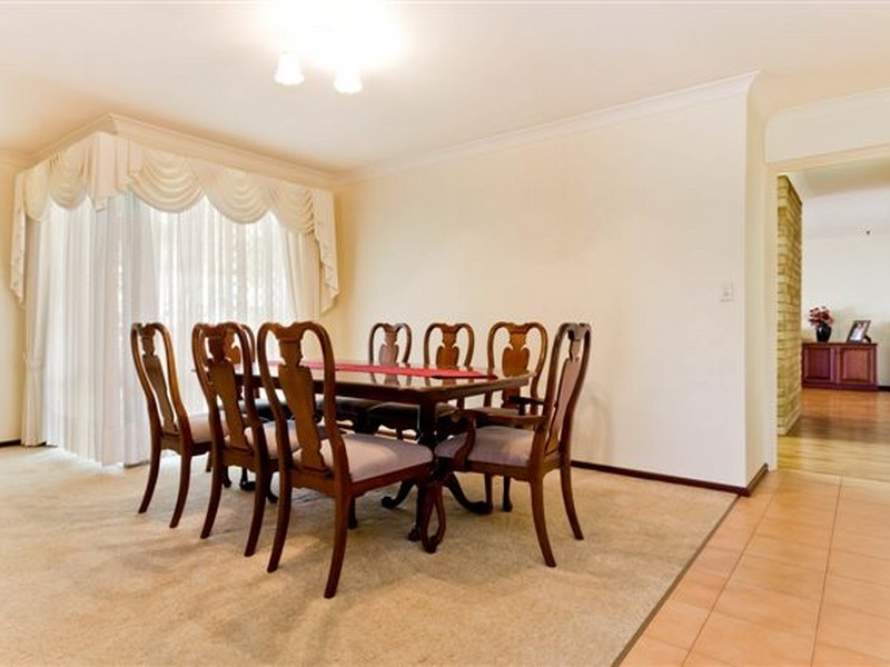 30 McKivett Crescent, Leeming WA 6149