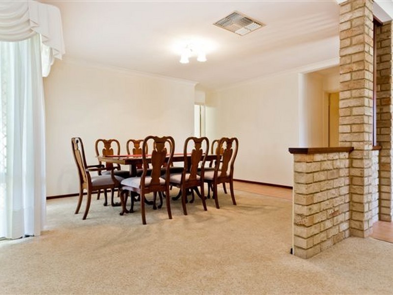 30 McKivett Crescent, Leeming WA 6149