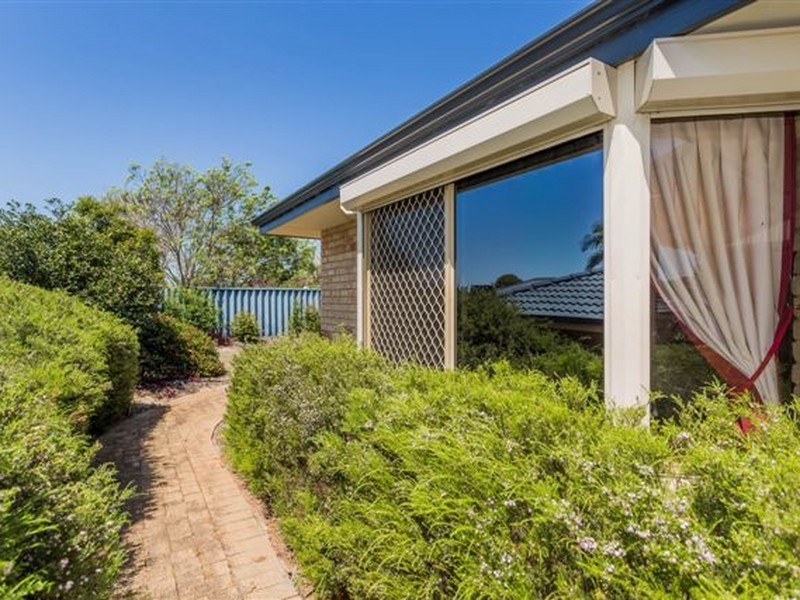 30 McKivett Crescent, Leeming WA 6149