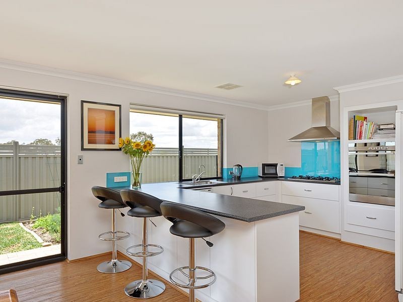 50 Archdale Loop, Piara Waters WA 6112
