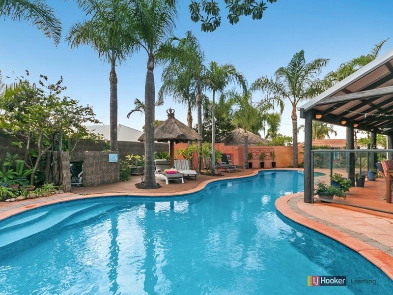 25 Sellen Court, Leeming WA 6149