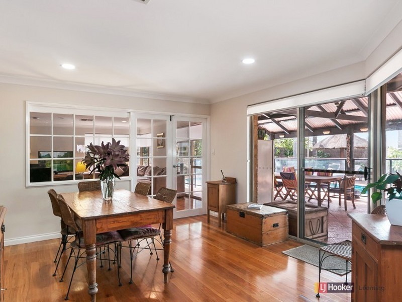 25 Sellen Court, Leeming WA 6149