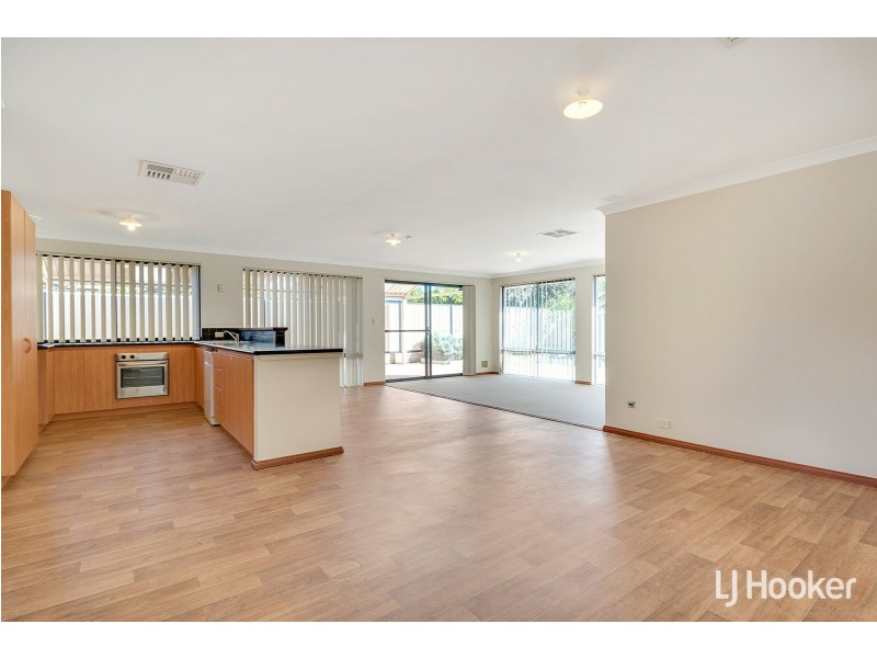 11 Koojarra Rise, South Lake WA 6164