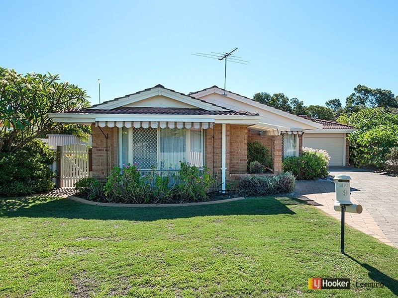 9 Howlett Place, Leeming WA 6149