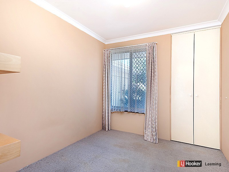 9 Howlett Place, Leeming WA 6149