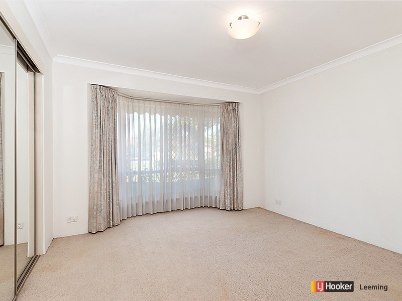 9 Howlett Place, Leeming WA 6149