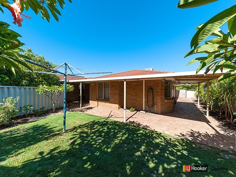 9 Howlett Place, Leeming WA 6149