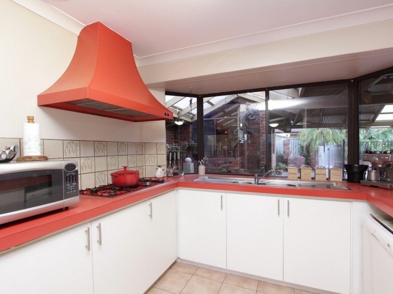 3 Tasman Place, Shelley WA 6148