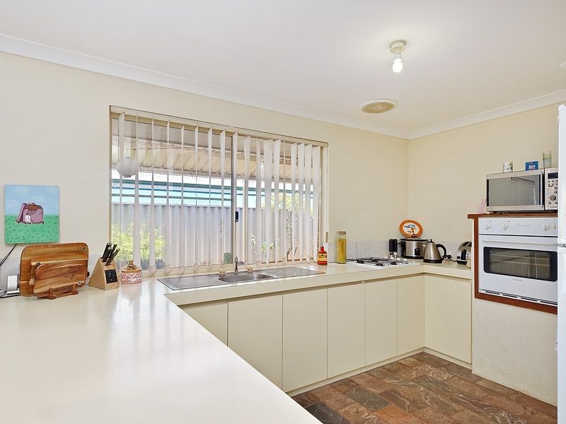 26 Kanani Drive, Canning Vale WA 6155