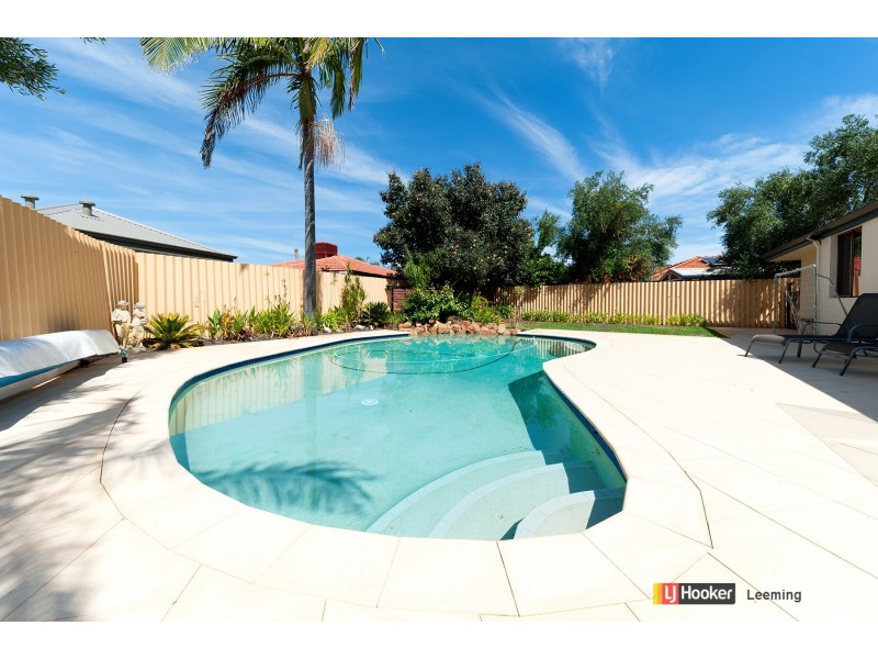 11 Gariver Street, Leeming WA 6149