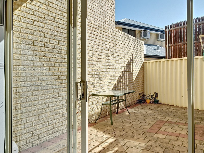 4/5 Primula Close, Murdoch WA 6150