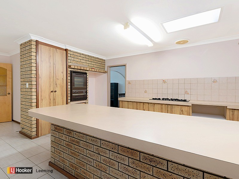 10 Nolt Court, Leeming WA 6149