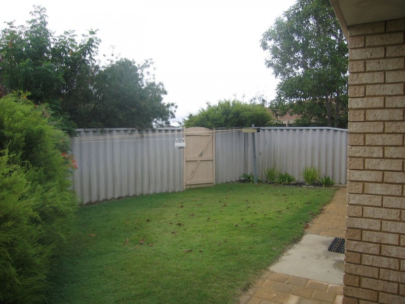 6B Abbott Court, Leeming WA 6149