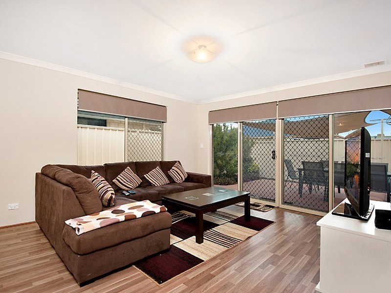 32 Flynn Street, Canning Vale WA 6155