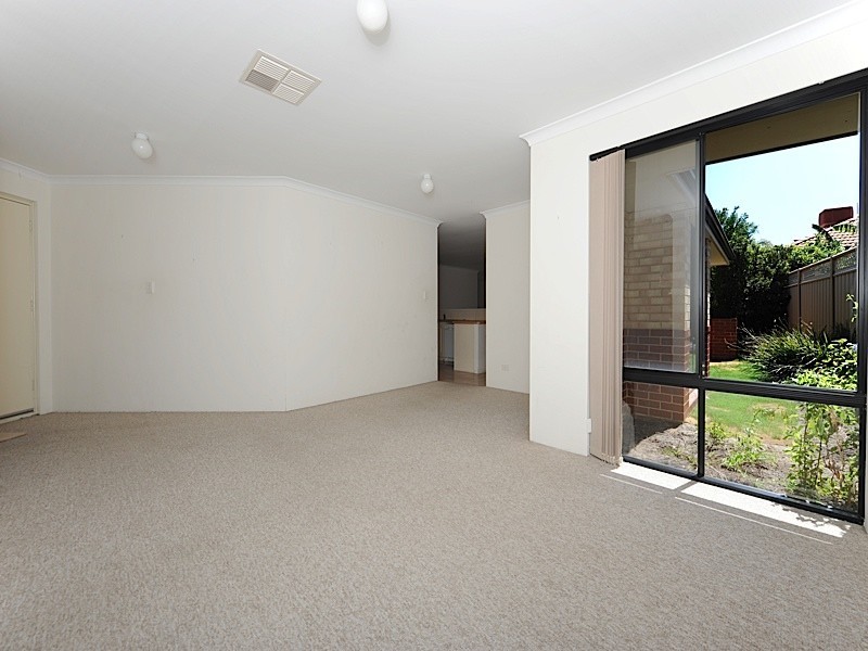 30 Kooralbyn Valley Crescent, Jandakot WA 6164