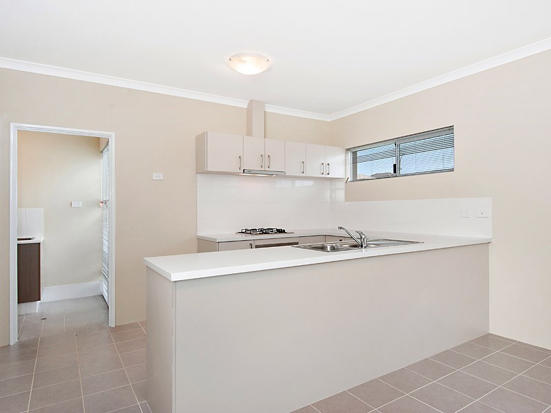 4/3 Firbank Road, Beeliar WA 6164