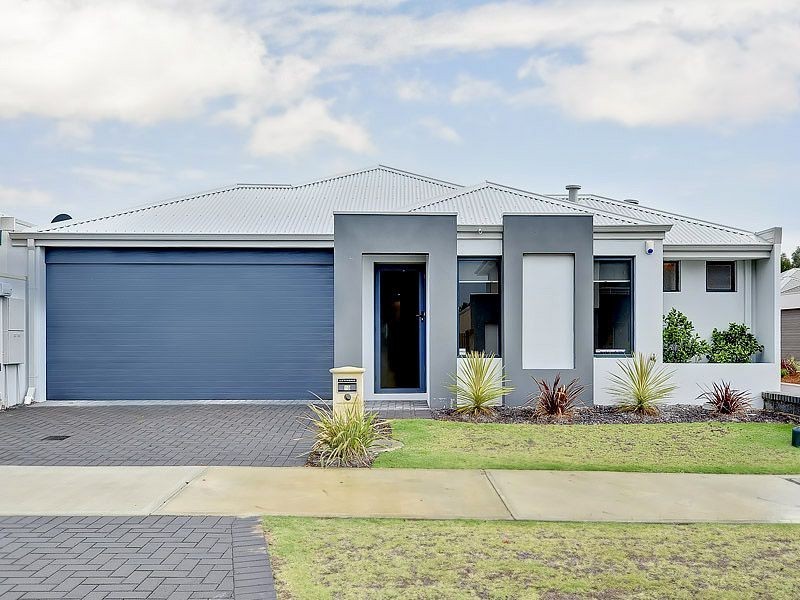 10 Trinity Close, Canning Vale WA 6155