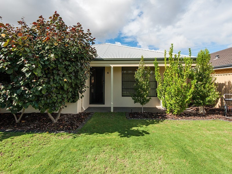 6 Ballawarra Avenue, Byford WA 6122