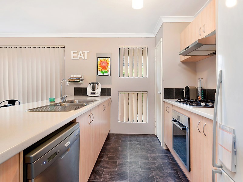 6 Ballawarra Avenue, Byford WA 6122