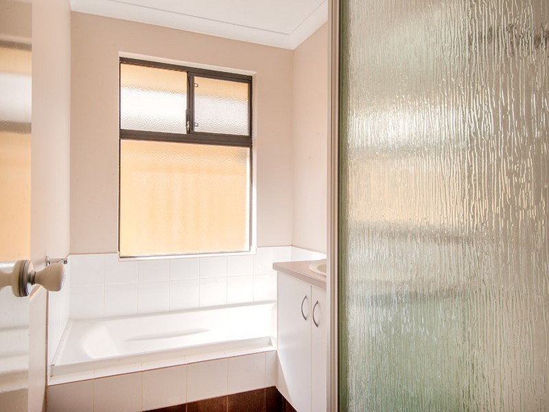 6 Ballawarra Avenue, Byford WA 6122