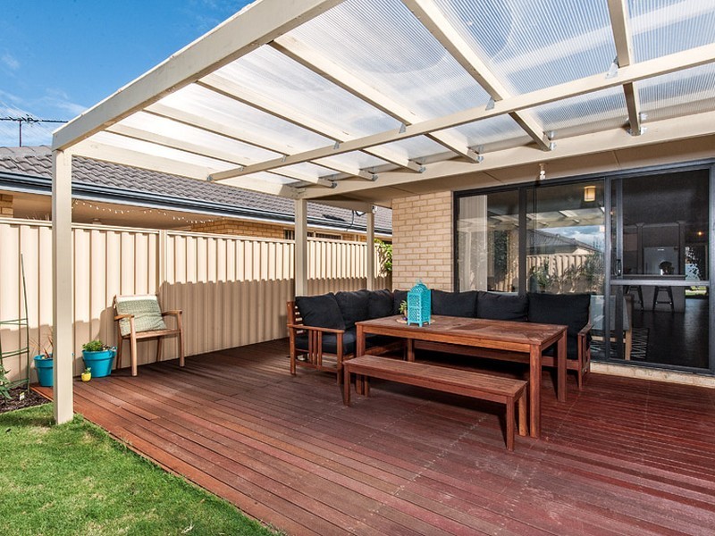 6 Ballawarra Avenue, Byford WA 6122