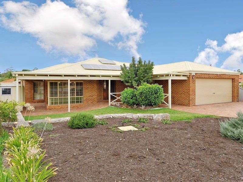 8 Zuvela Close, Murdoch WA 6150
