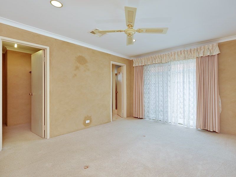 8 Zuvela Close, Murdoch WA 6150