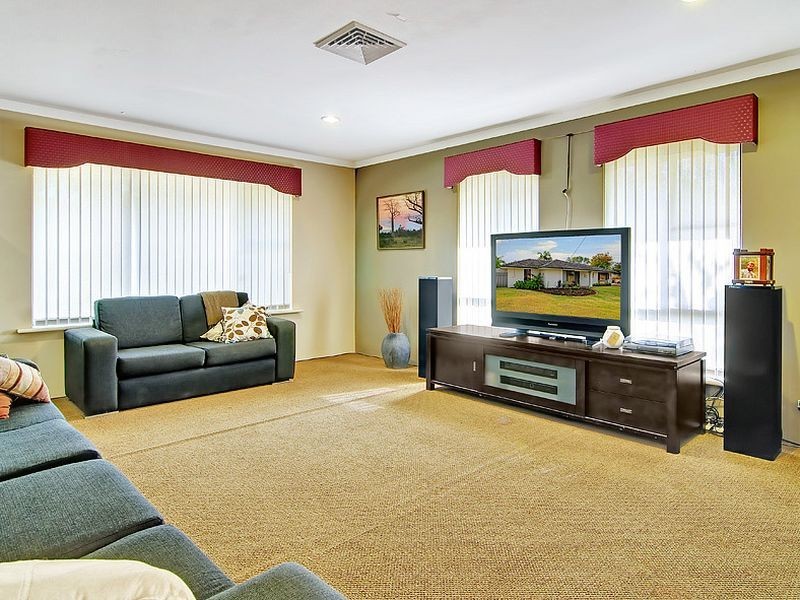 6 Endeavour Avenue, Bull Creek WA 6149