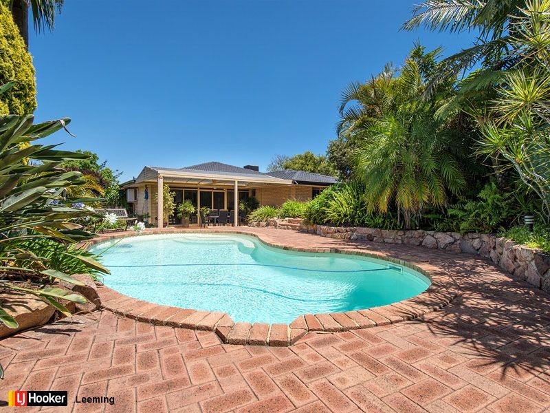 13 Westgate Court, Leeming WA 6149