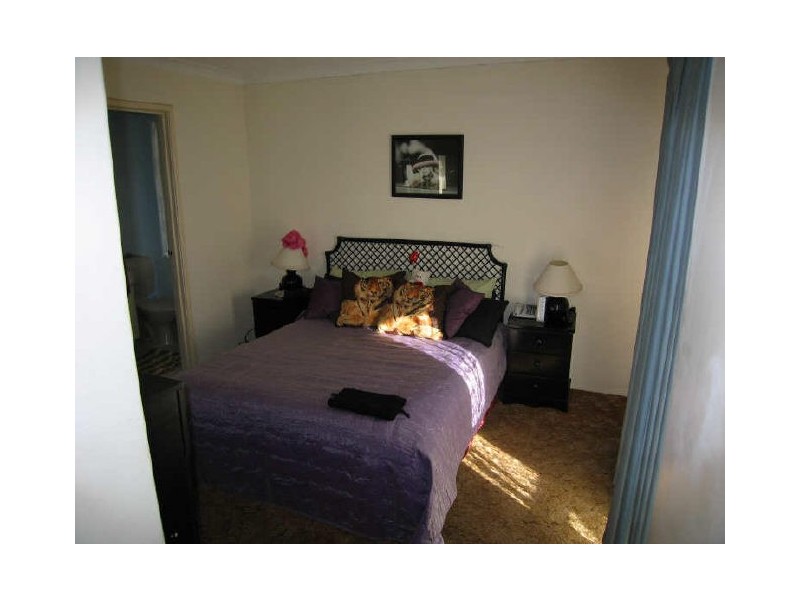 9 Broadwater Gardens, South Lake WA 6164