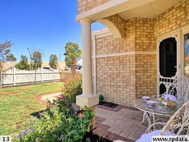 212 Glen Iris Drive, Jandakot WA 6164