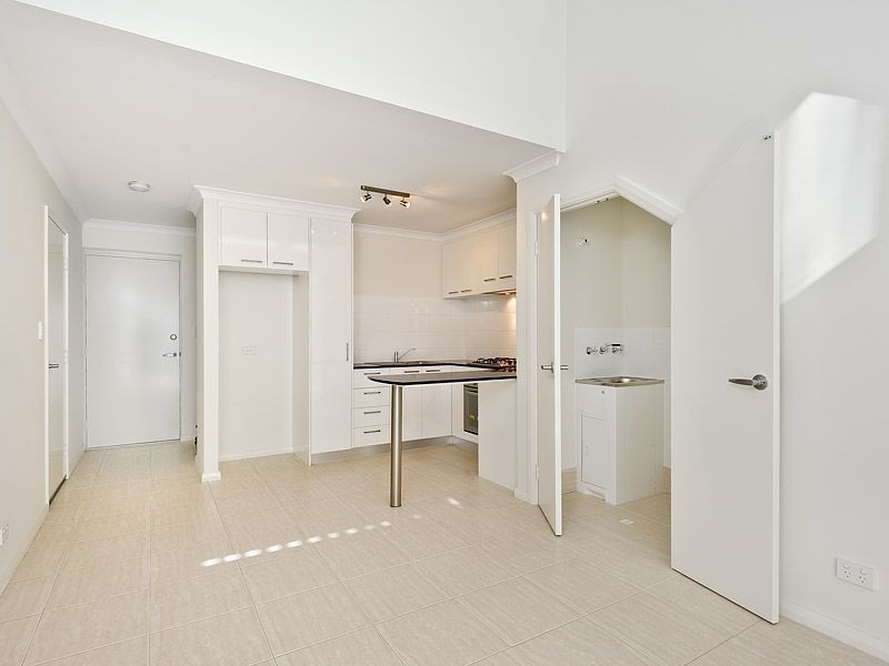 70 Churchill Avenue, Dudley Park WA 6210