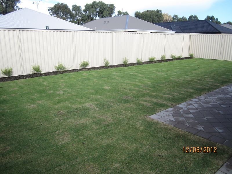 42 Sorrento Turn, Secret Harbour WA 6173