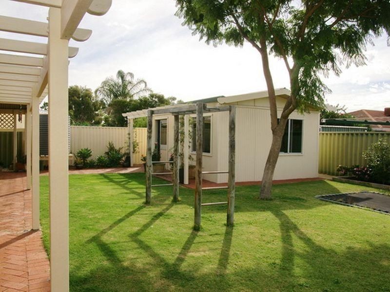 3 Bosci Court, Atwell WA 6164