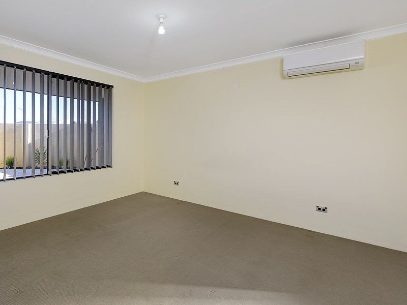 22 Serotina Lane, Aubin Grove WA 6164