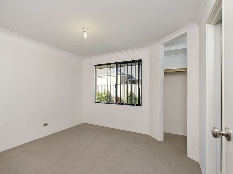 22 Serotina Lane, Aubin Grove WA 6164