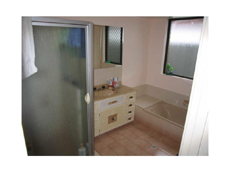 32 Marlene Way, Bibra Lake WA 6163