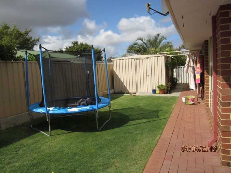 18 Mahogany Loop, Atwell WA 6164