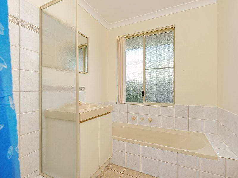 32 Woolmore Cross, Atwell WA 6164